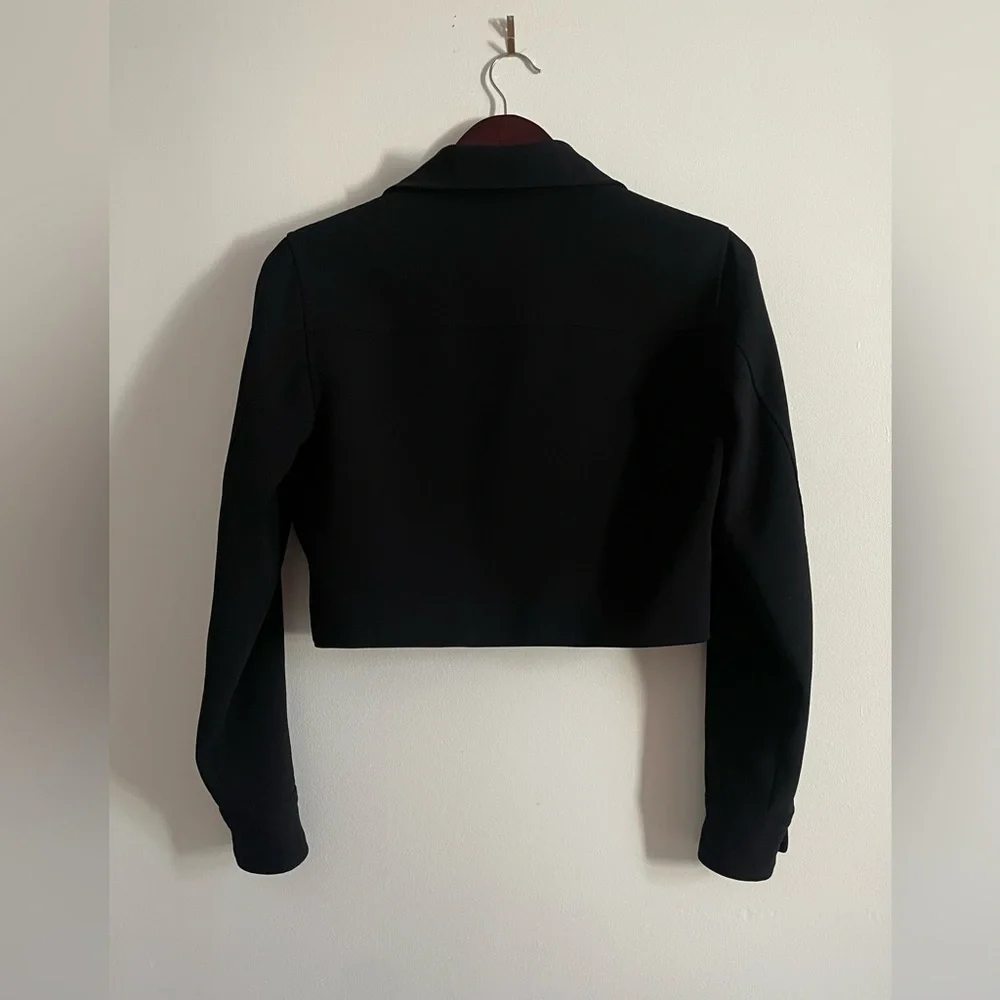 Aritizia Wilfred Little Cropped Jacket in Black Crepe - Picture 5 of 9